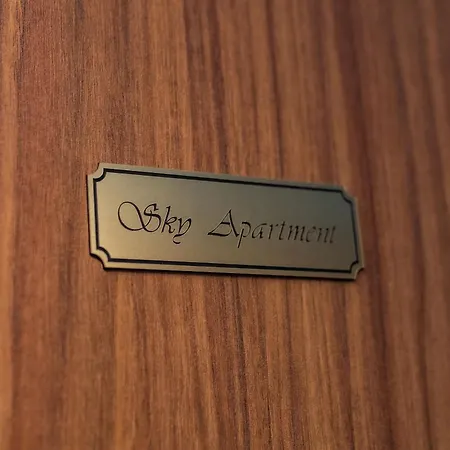 Sky By Grand Apartman *